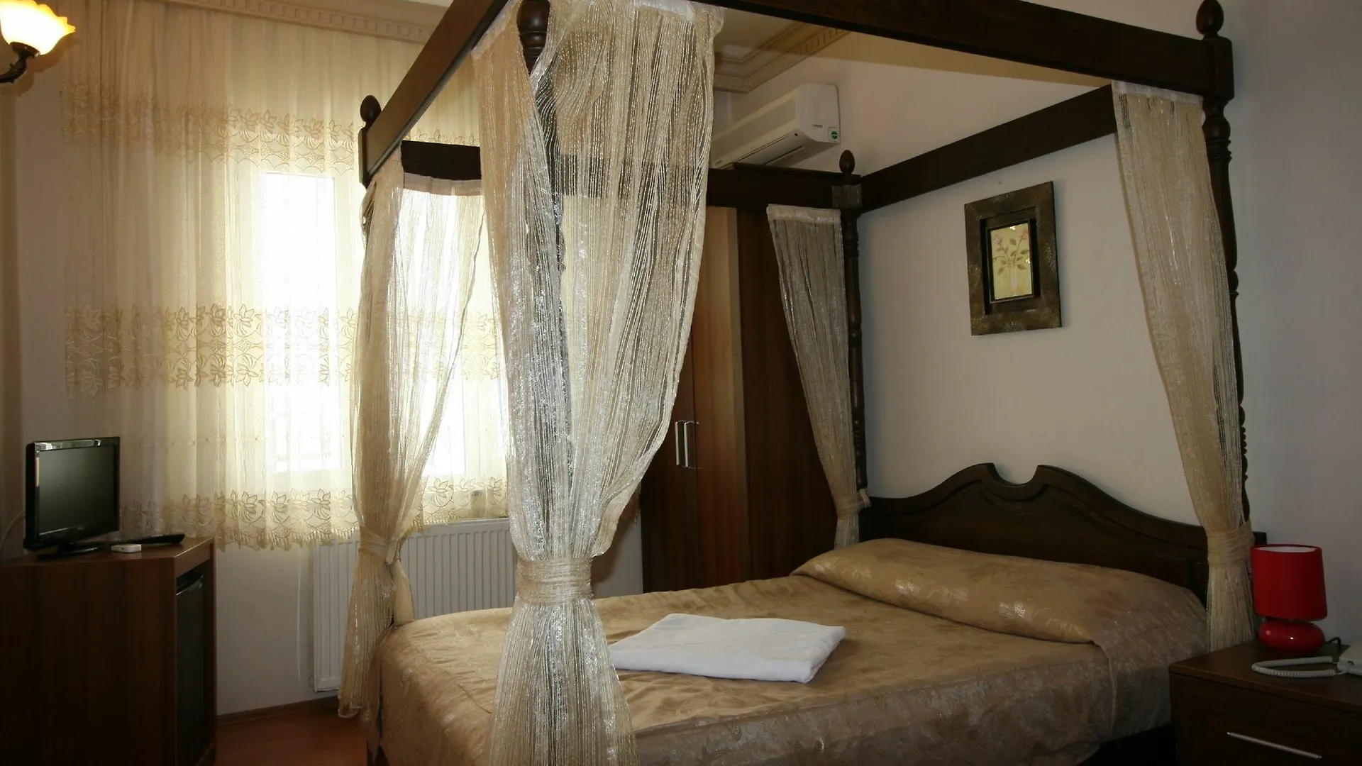 ***  Hanedan Hotel Istanbul Turkey