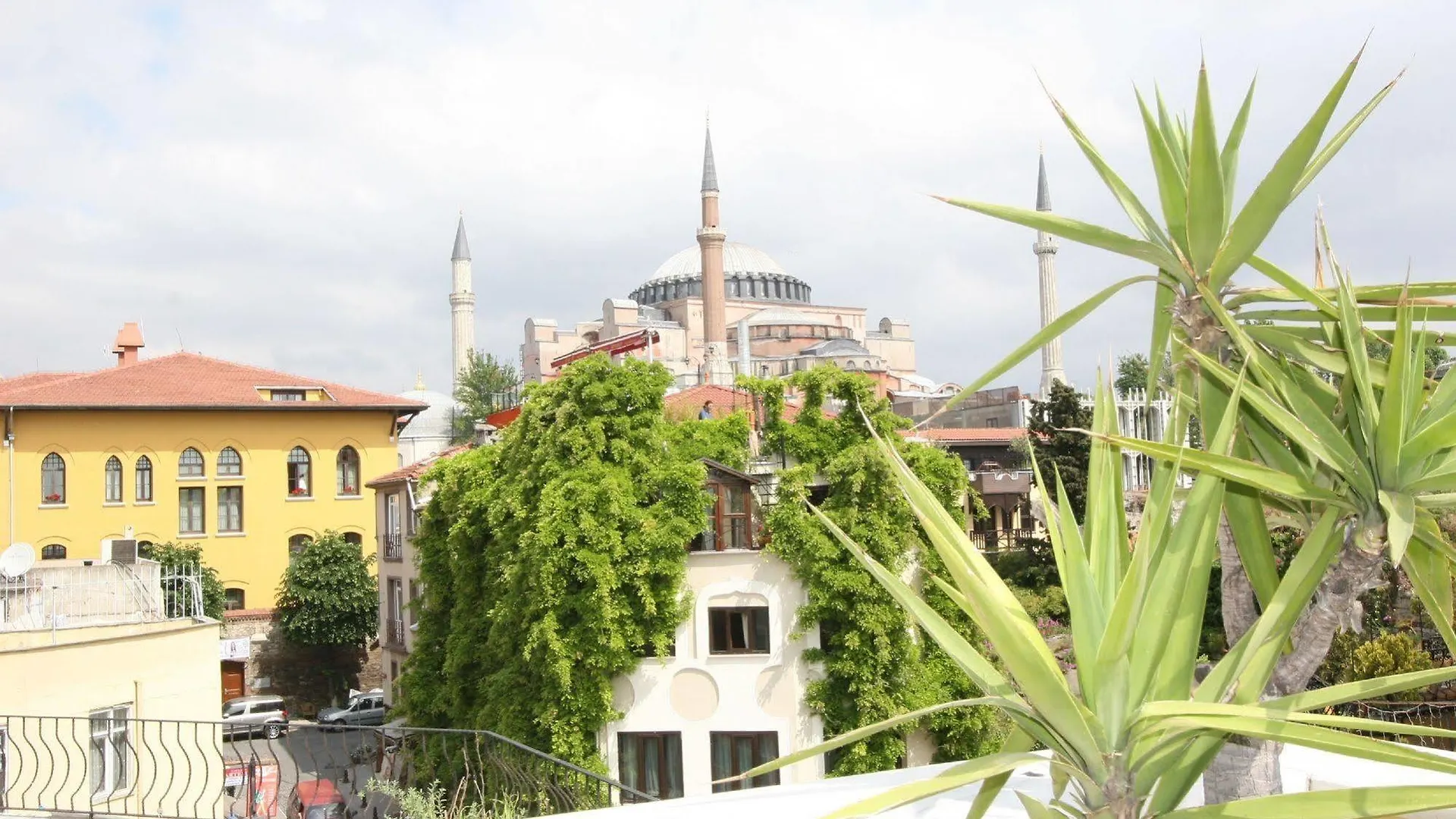 Hanedan Hotel Istanbul